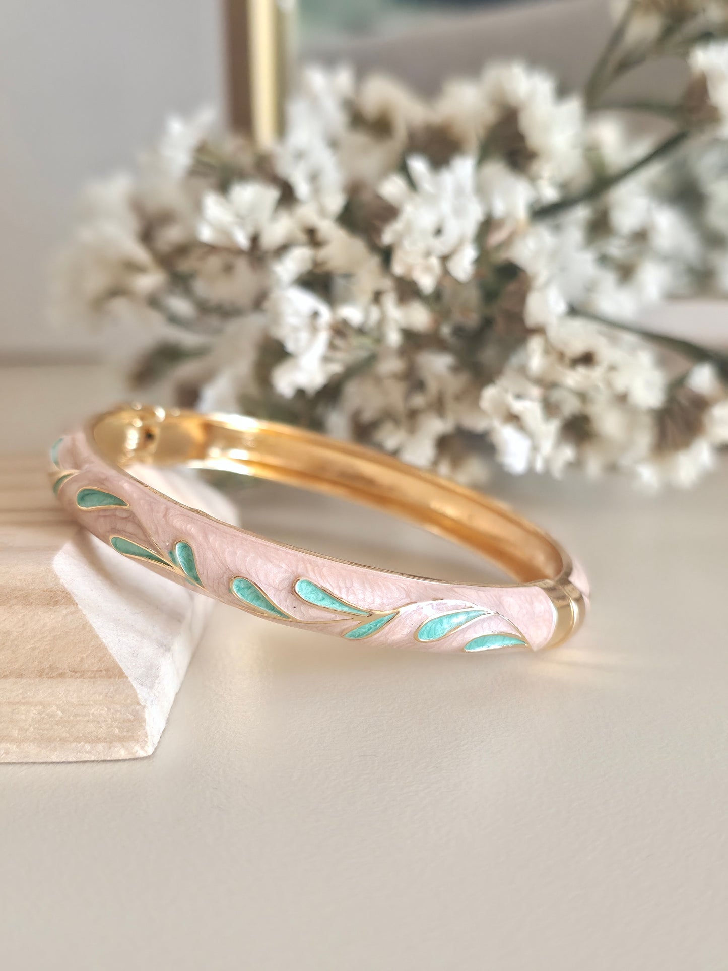 Peach Leafy Bangles