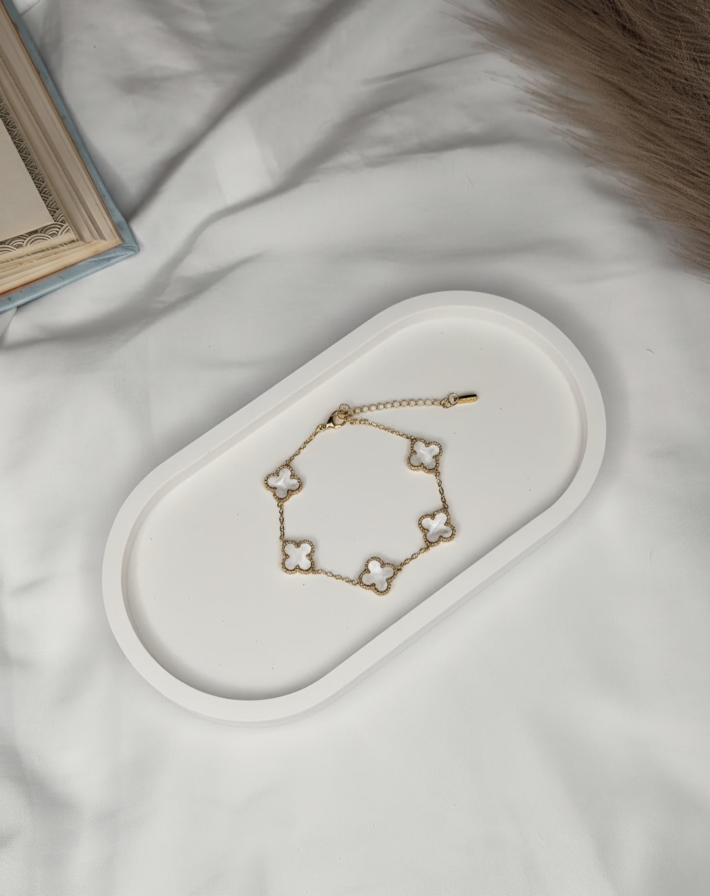 Luna Clover Bracelet