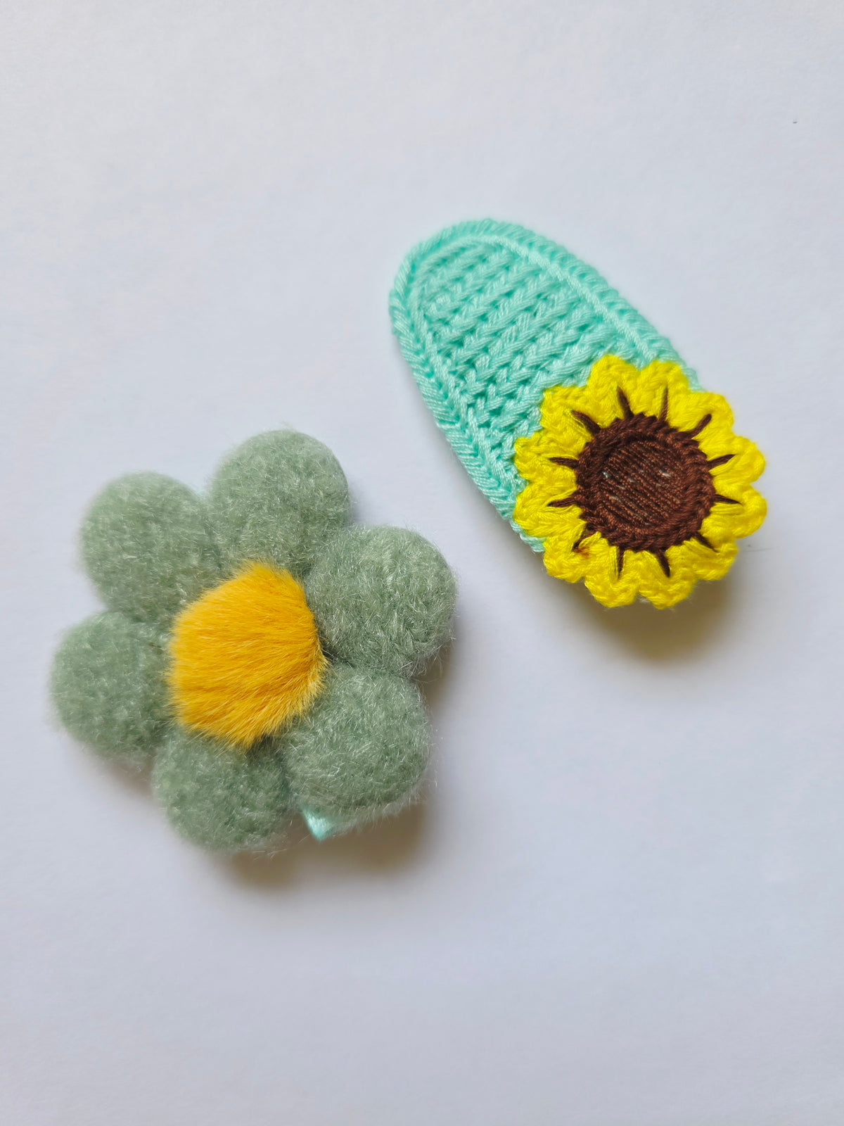 Fuzzy Cloud Clips