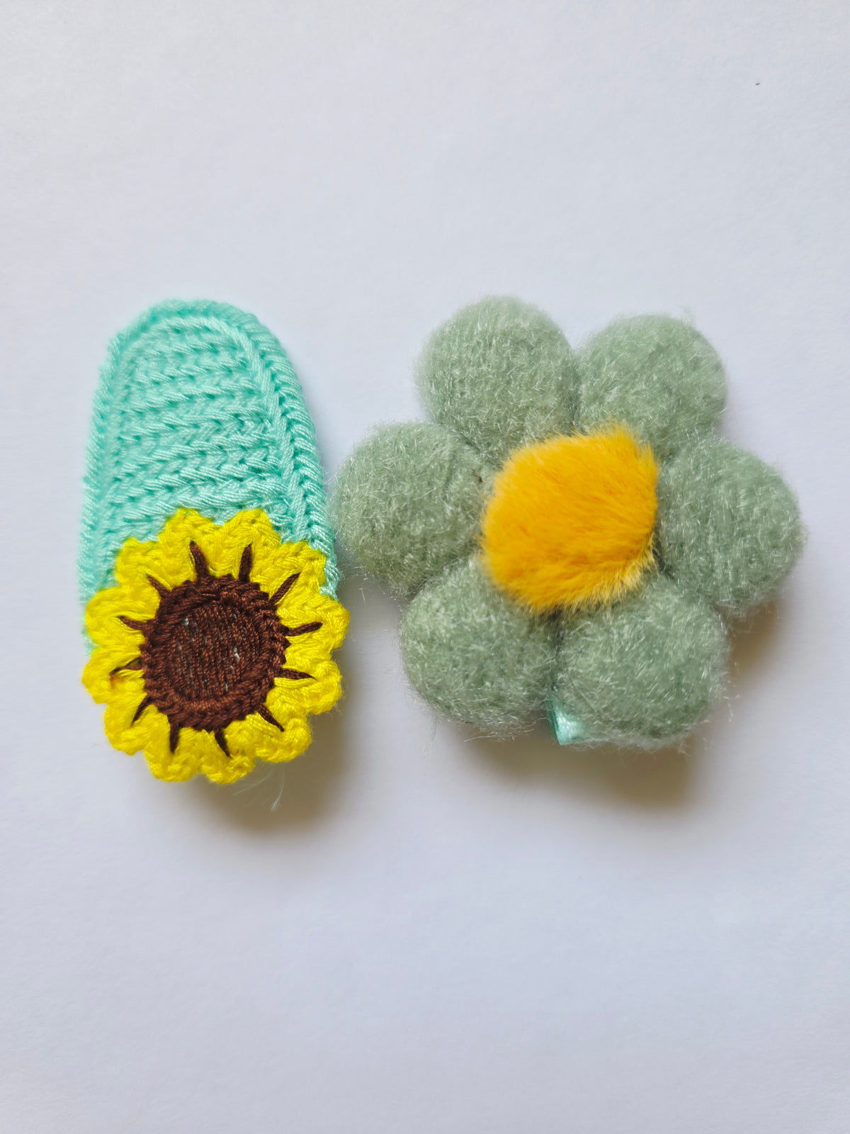 Fuzzy Cloud Clips