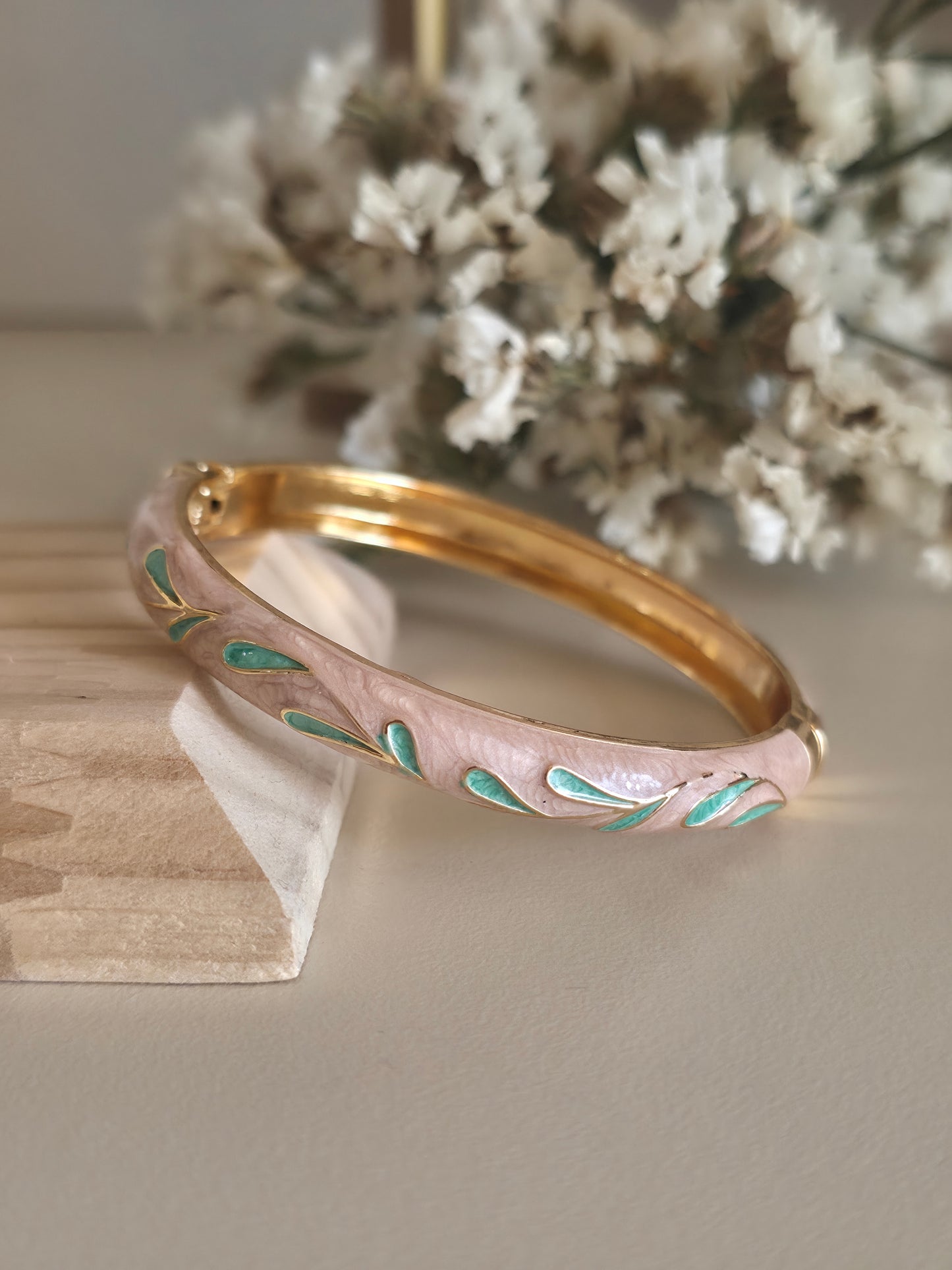 Peach Leafy Bangles